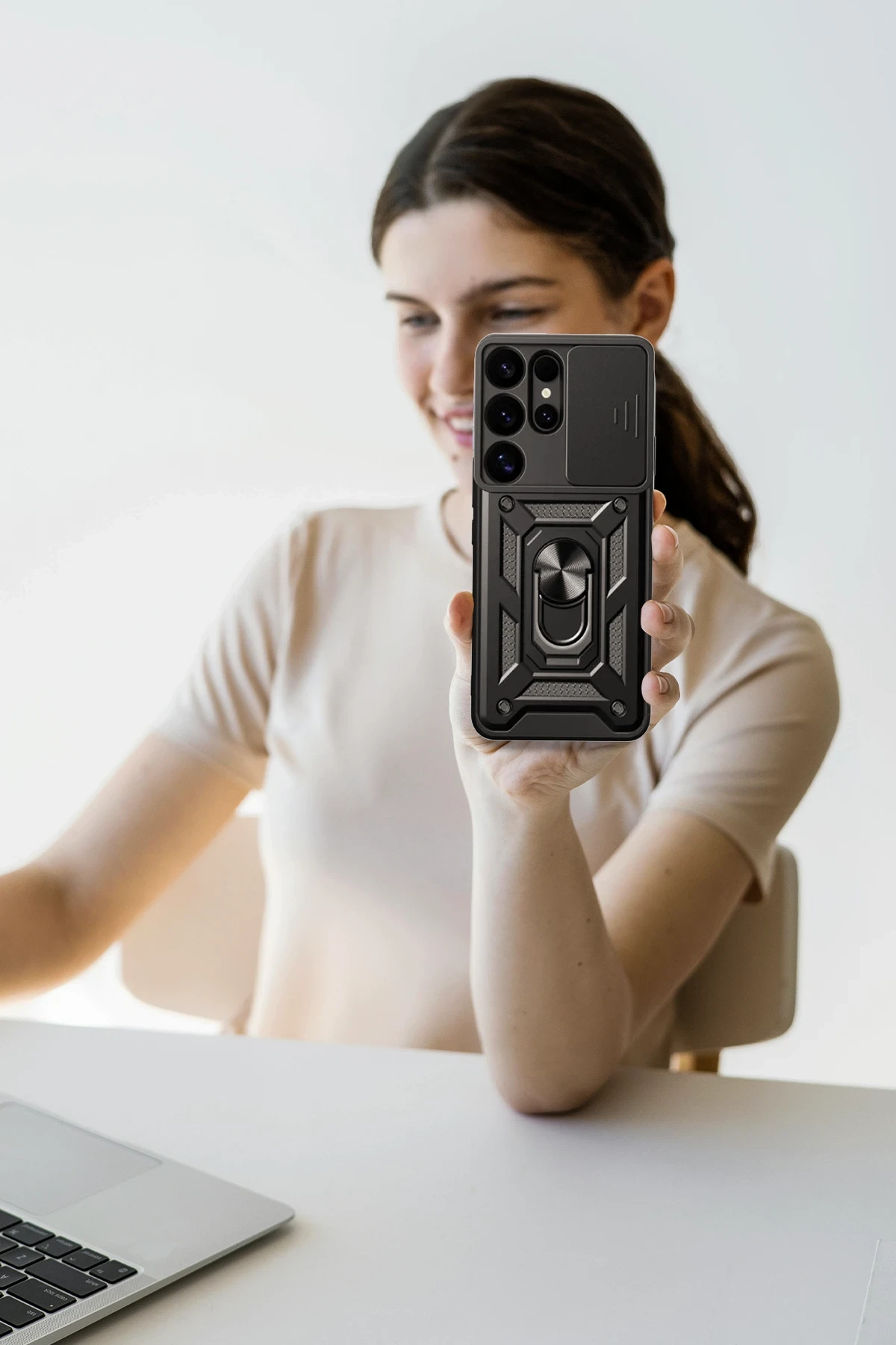 Newface Samsung Galaxy S25 Ultra Kılıf Pars Lens Yüzüklü Silikon - Siyah - Görsel 3